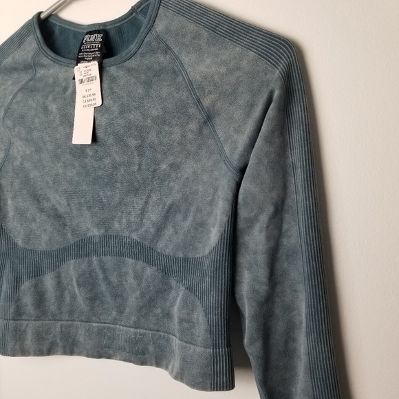 NWT Victoria's Secret PINK seamless crop top - Picture 6 of 12